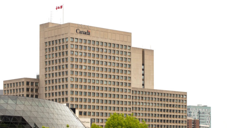 СМИ: Канада не запрещает Украине использовать свое оружие в России