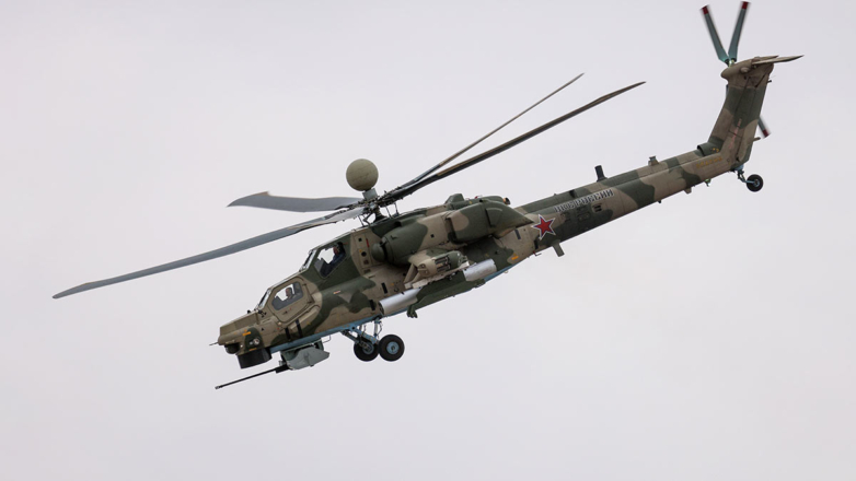 Российский Ми-28НМ уничтожил бронетехнику и личный состав ВСУ в приграничье Курской области