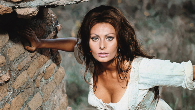 Восточная нега и тевтонская воля: 90 лет Софи Лорен