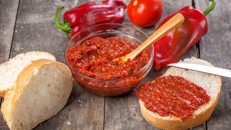 Болгарский соус лютеница: заготовка из помидоров и перцев на зиму к любым блюдам