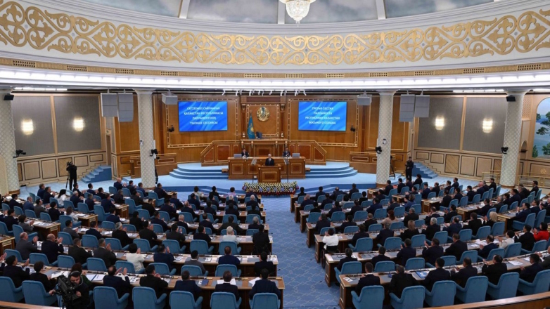 Страна комфорта и безопасности. Президент Казахстана выступил с ежегодным посланием