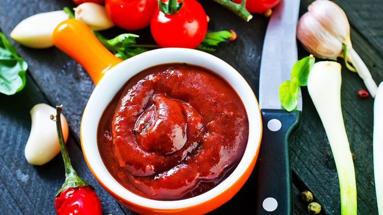 Соус суго на зиму: ароматная заготовка из помидоров с базиликом к мясу, пицце и макаронам