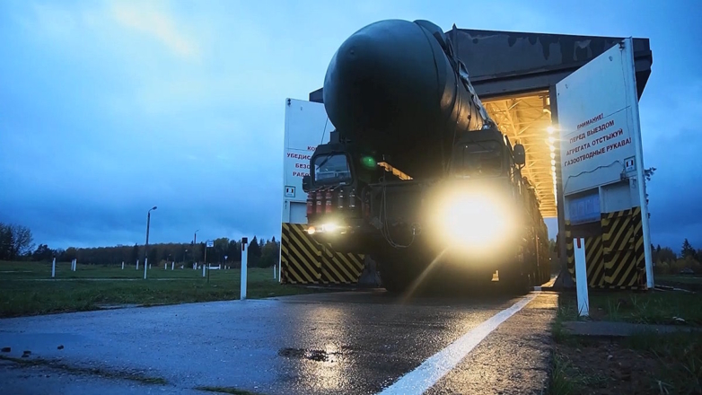 Минобороны проведет учения с выводом ядерных комплексов на позиции