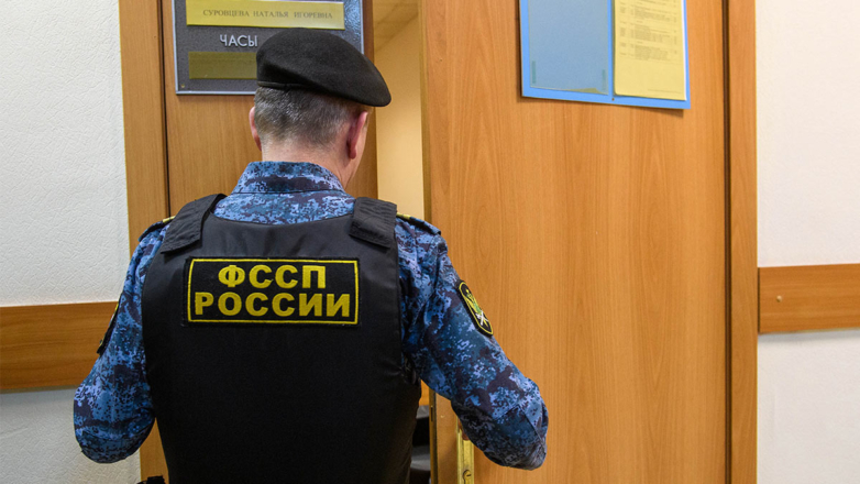 Минюст предложил давать год отсрочки на взыскание долгов с россиян приставами