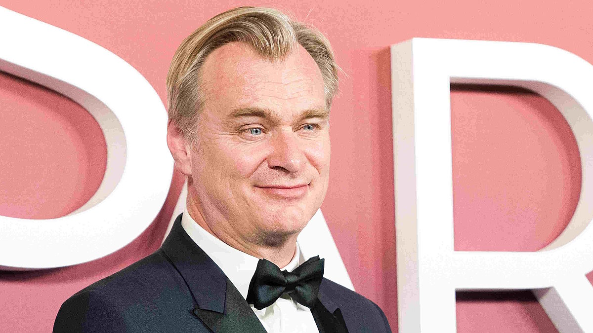 Кристофер Нолан должен был снять культовую «Трою» с Брэдом Питтом