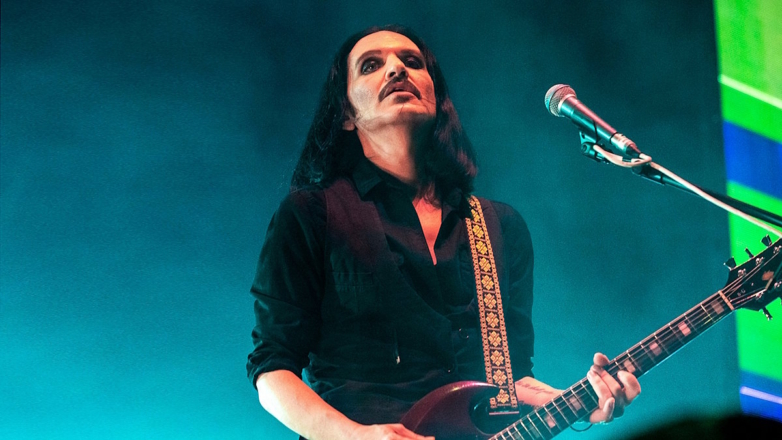 В Италии состоится суд над вокалистом группы Placеbo за клевету на премьера страны