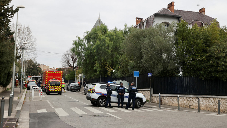 В генконсульстве РФ в Марселе рассказали о подробностях нападения на дипмиссию