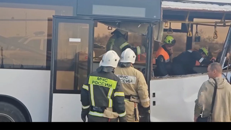 Пять человек погибли и 18 пострадали в ДТП с автобусом и грузовиком в Крыму