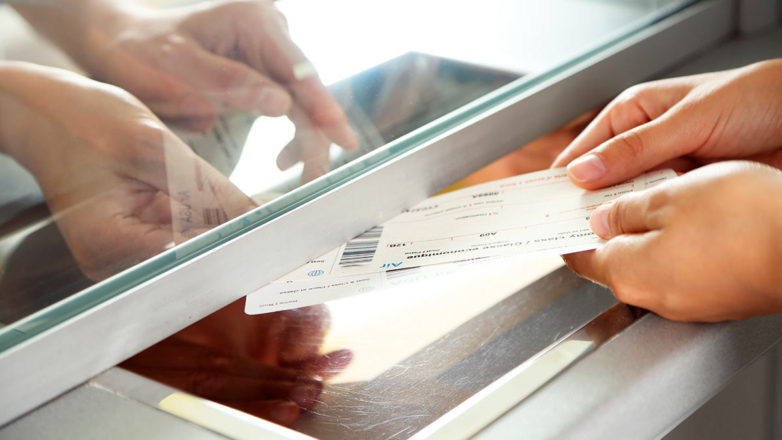 Для возврата билетов на поезда и самолеты предложили ввести "период охлаждения"