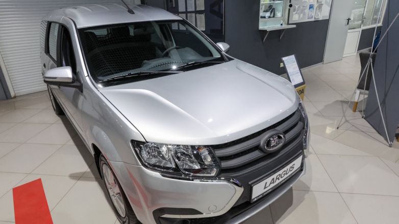 Обновленный Lada Largus с версией Comfort представили на АвтоВАЗе