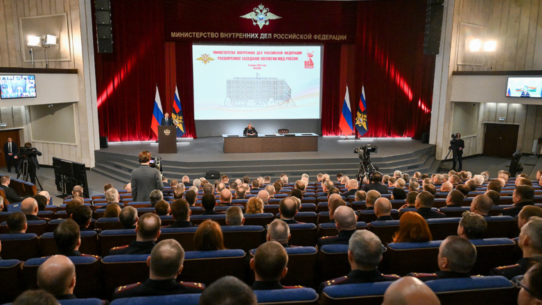 Количество вакантных должностей в МВД выросло до 172 тыс.