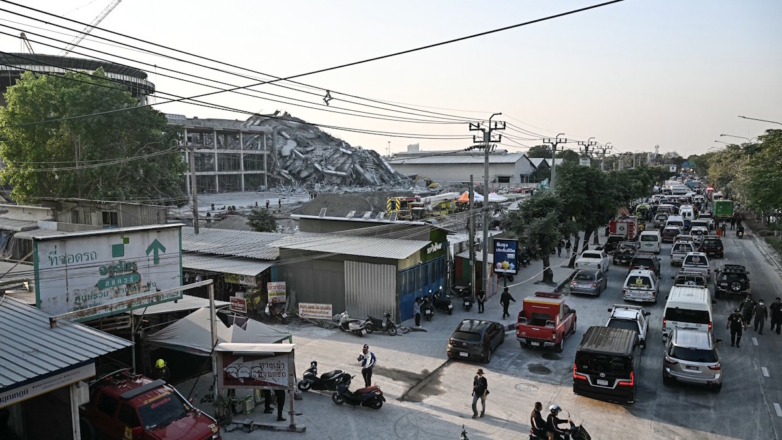 Упавший небоскреб, обрушившийся мост, люди под завалами: что известно о землетрясении в Мьянме и Таиланде
