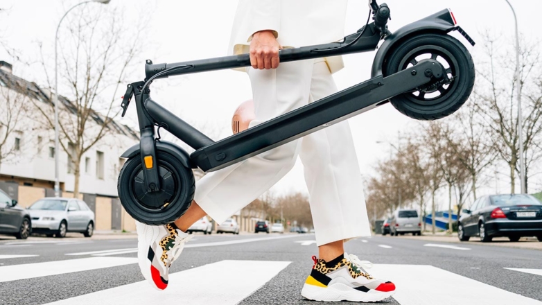Россияне могут лишиться электросамокатов при долгах больше чем на 3 тысячи рублей
