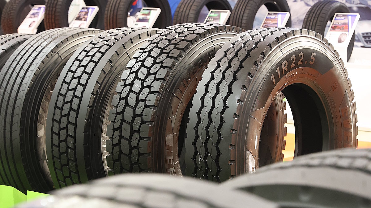 Выставка автомобильных шин