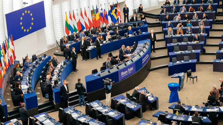 ЕС не ввел санкции против российского СПГ из-за США