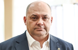 Суд приговорил экс-губернатора Курской области Смирнова к 14 годам колонии и штрафу 400 млн рублей