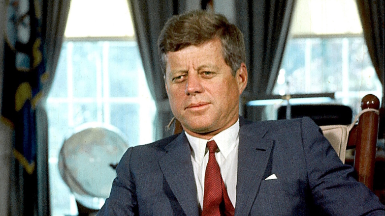 Возобновить расследование убийства Кеннеди призвал Конгресс США Оливер Стоун