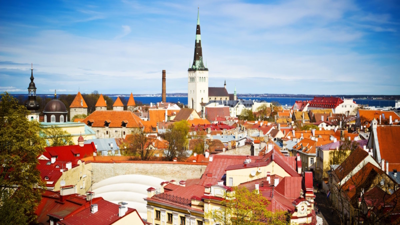 В Таллине снесены монументы памяти бойцов Красной армии