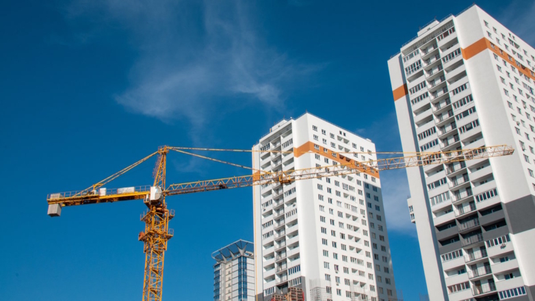 В Сбербанке оценили падение продаж жилья в РФ и перспективы роста цен на него