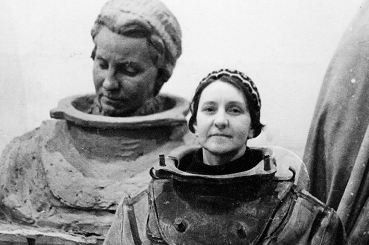 первая в СССР женщина-водолаз Нина Соколова