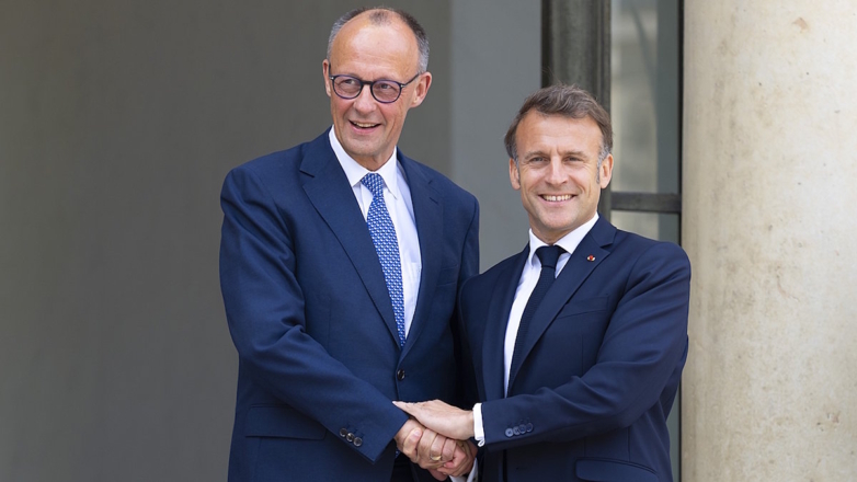 Макрон и Мерц договорились учредить франко-германский совет обороны и безопасности