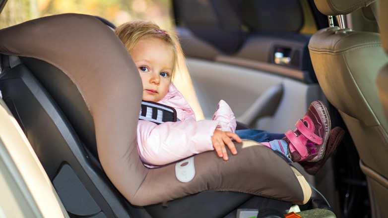 Вращающееся автокресло: как выбрать и установить по правилам в России