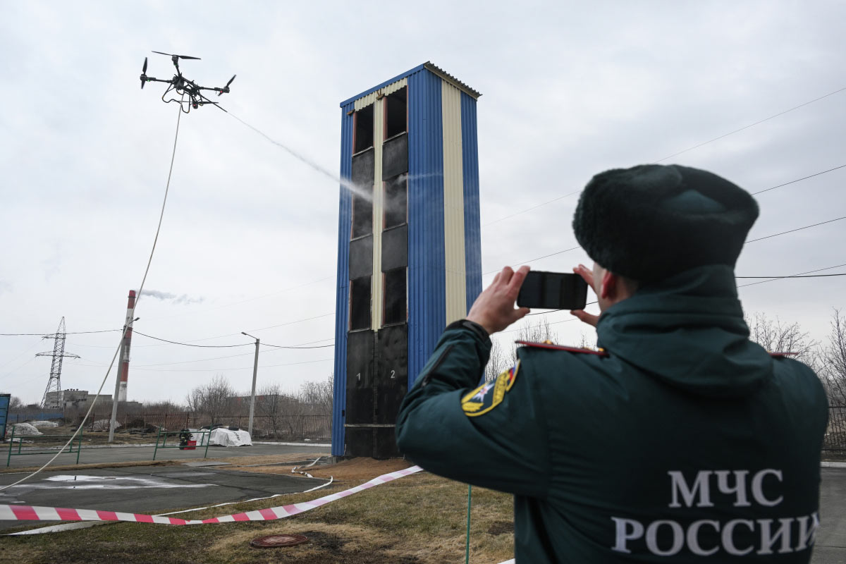 Демонстрация беспилотных противопожарных комплексов