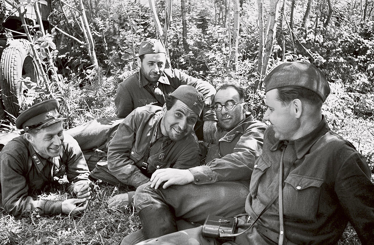 Алексей Сурков, Константин Симонов, Евгений Кригер