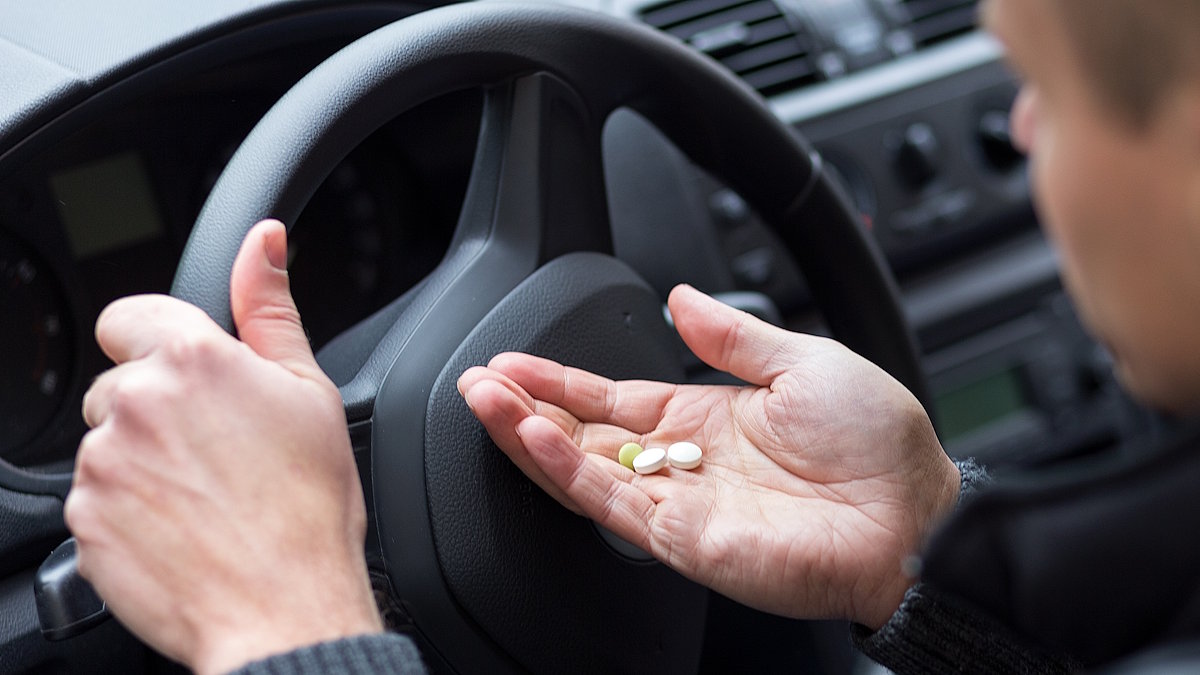 Госдума вводит ответственность за вождение под воздействием лекарств