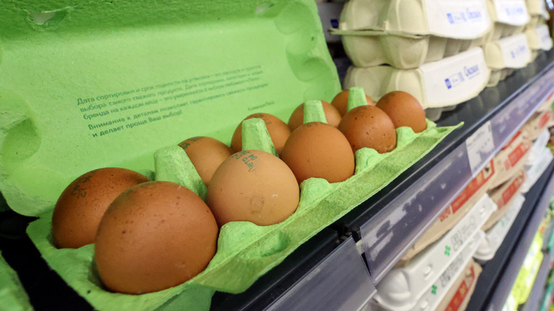 Ниже 100 рублей опустилась цена десятка яиц в РФ впервые за полтора года