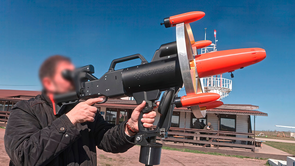 Квадрокоптер-перехватчик "Молот-Бритва" от компании Nova Labs