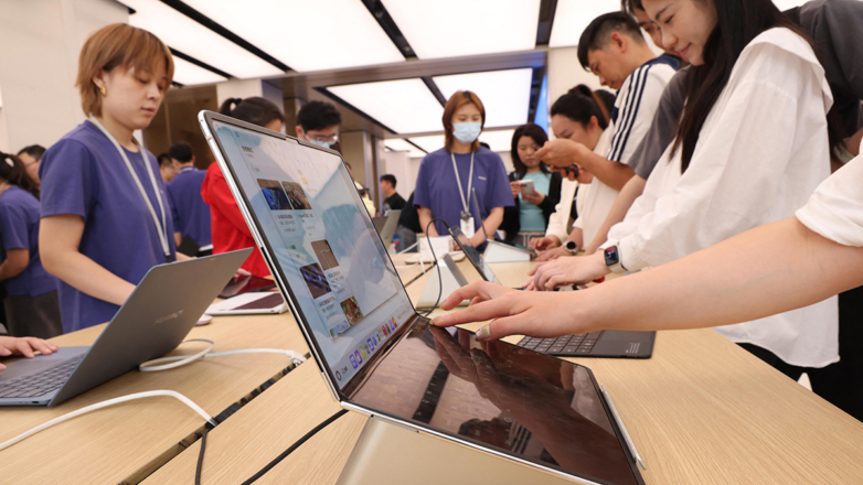 На сгибе инноваций: как новые дисплеи меняют потребительскую электронику