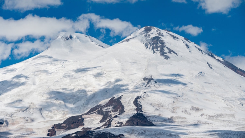 На Эльбрусе нашли двух пропавших альпинистов из Москвы