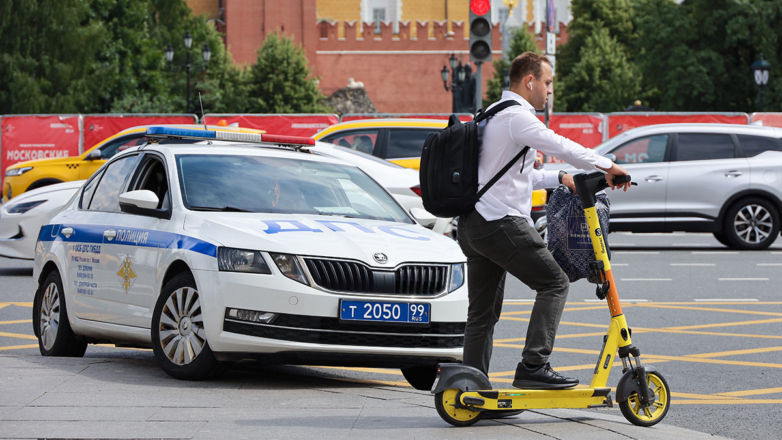 Велосипедистов и электросамокатчиков проверили в Москве