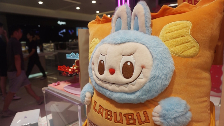 Производитель игрушек "Лабубу" потерял $4 миллиарда долларов после критики в газете Коммунистической партии Китая