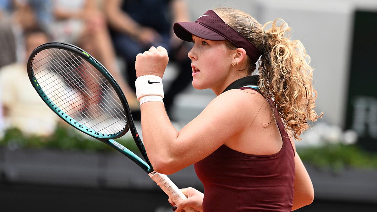 Теннисистка Мирра Андреева вышла в четвертый круг Уимблдона