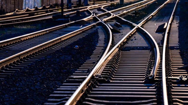 Путин подчеркнул важность строительства железных дорог для укрепления статуса России как важнейшего логистического звена Евразии