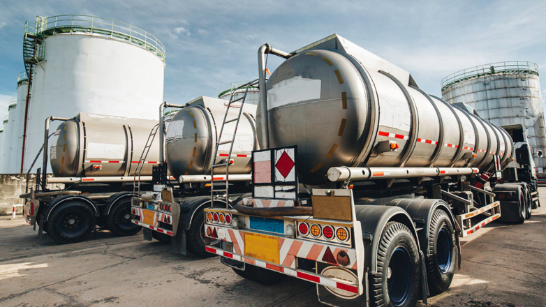 Минэнерго выступило против полного запрета экспорта российского бензина