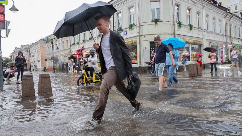 Свыше двух месячных норм осадков выпало в Москве в июле
