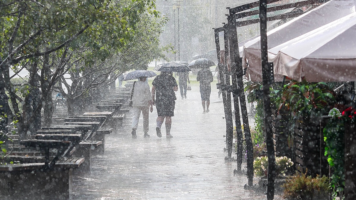 В Москве ждут ливень, грозу и сильный ветер