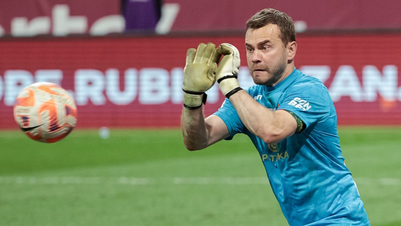 В ЦСКА прокомментировали будущее Акинфеева 