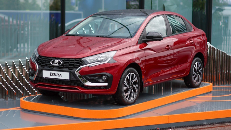 АвтоВАЗ проверил Lada Iskra на долговечность: тесты имитировали 6 лет эксплуатации