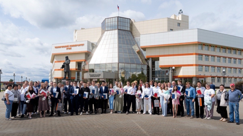 Технический университет в Верхней Пышме выпустил тысячного студента