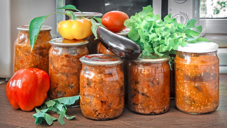 Баклажаны по-грузински: острая пикантная закуска на зиму