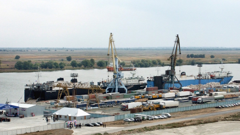 Порт Оля в Астраханской области подвергся атаке беспилотников