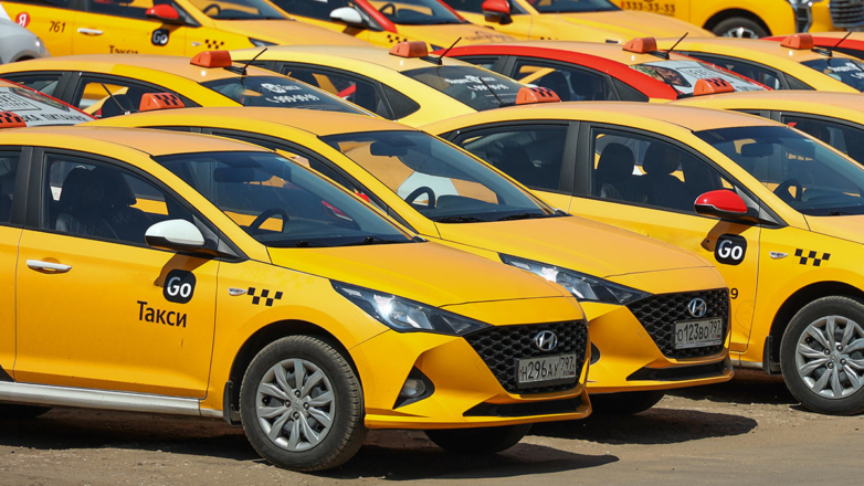 Таксопарки готовятся распродать подержанные иномарки из-за нового закона