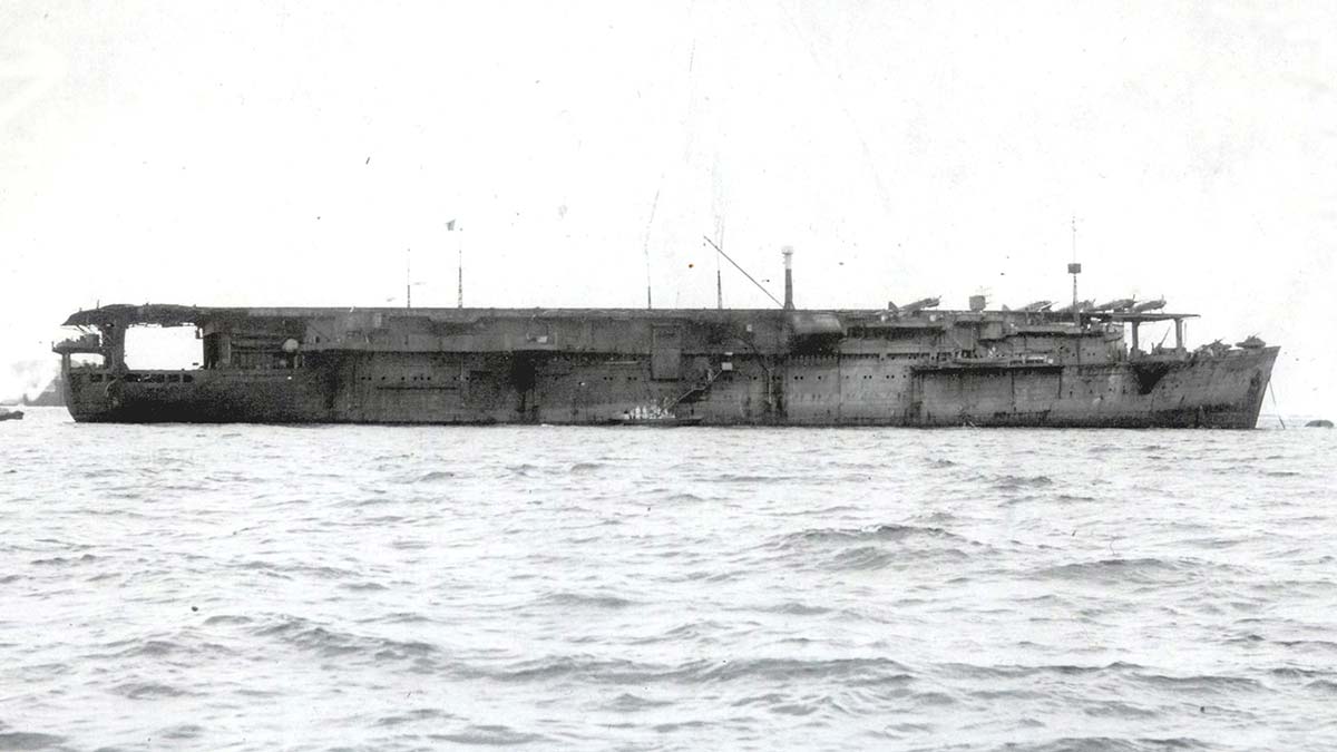 Японский авианосец "Тайо"