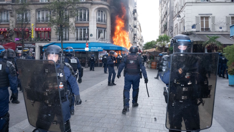 Более 520 человек задержаны в ходе масштабных протестов во Франции