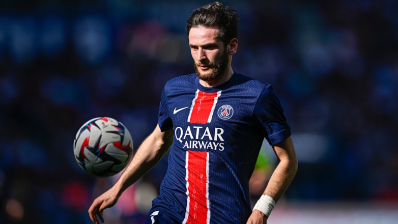 Грузинский полузащитник Хвича Кварацхелия занял 12-е место в голосовании за "Золотой мяч"