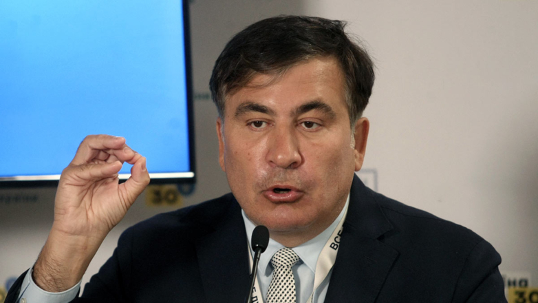 Саакашвили и его охранника обязали выплатить растраченные $3,3 млн